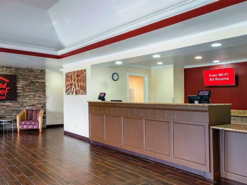 Red Roof Inn & Suites Brunswick I-95 Bagian luar foto