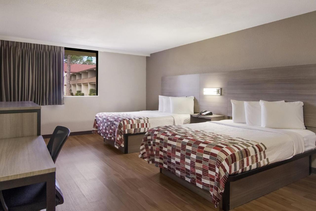 Red Roof Inn & Suites Brunswick I-95 Bagian luar foto
