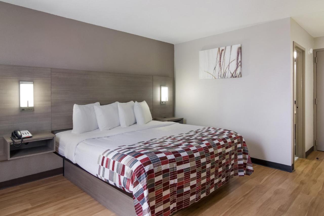 Red Roof Inn & Suites Brunswick I-95 Bagian luar foto
