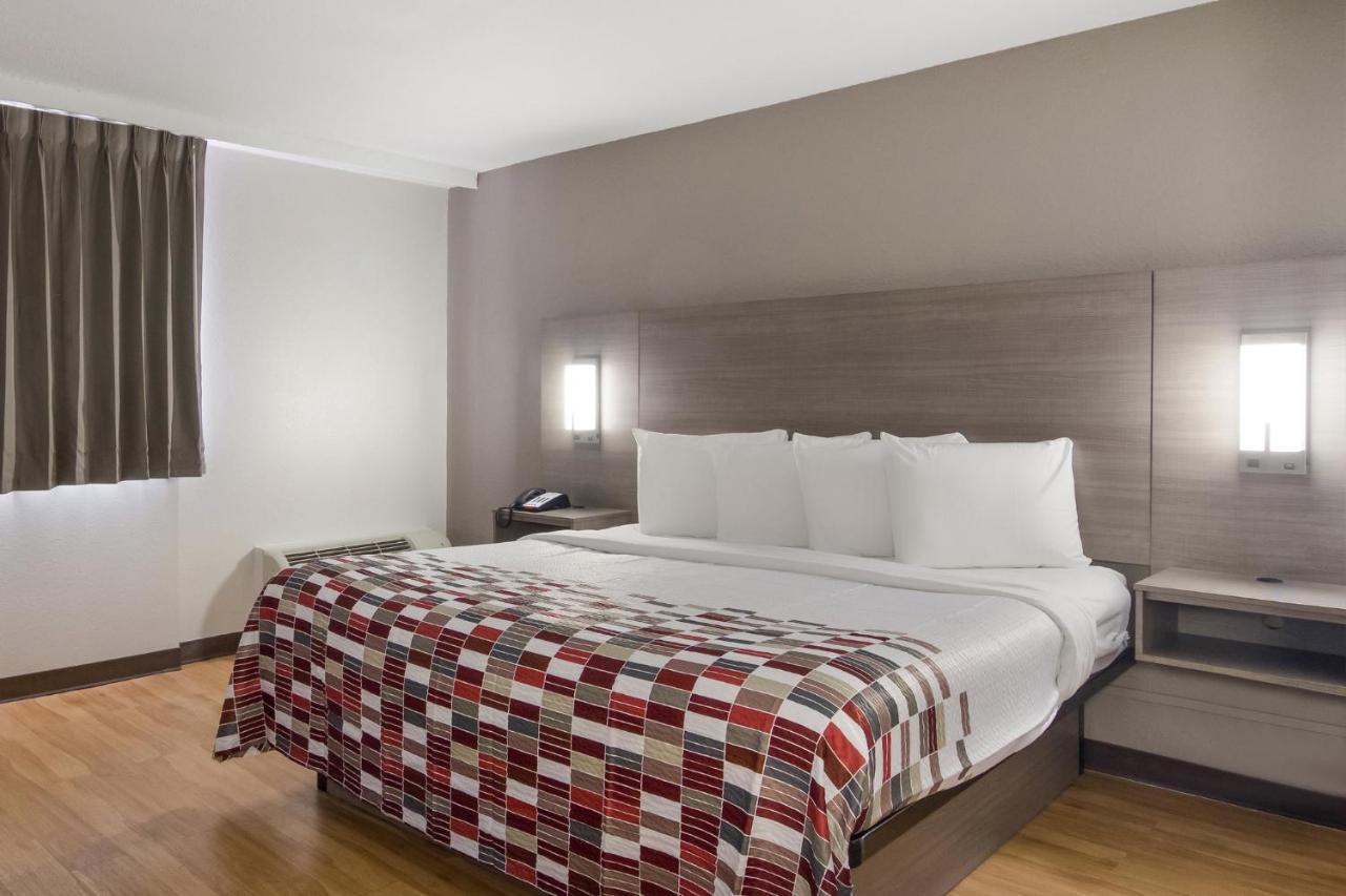 Red Roof Inn & Suites Brunswick I-95 Bagian luar foto