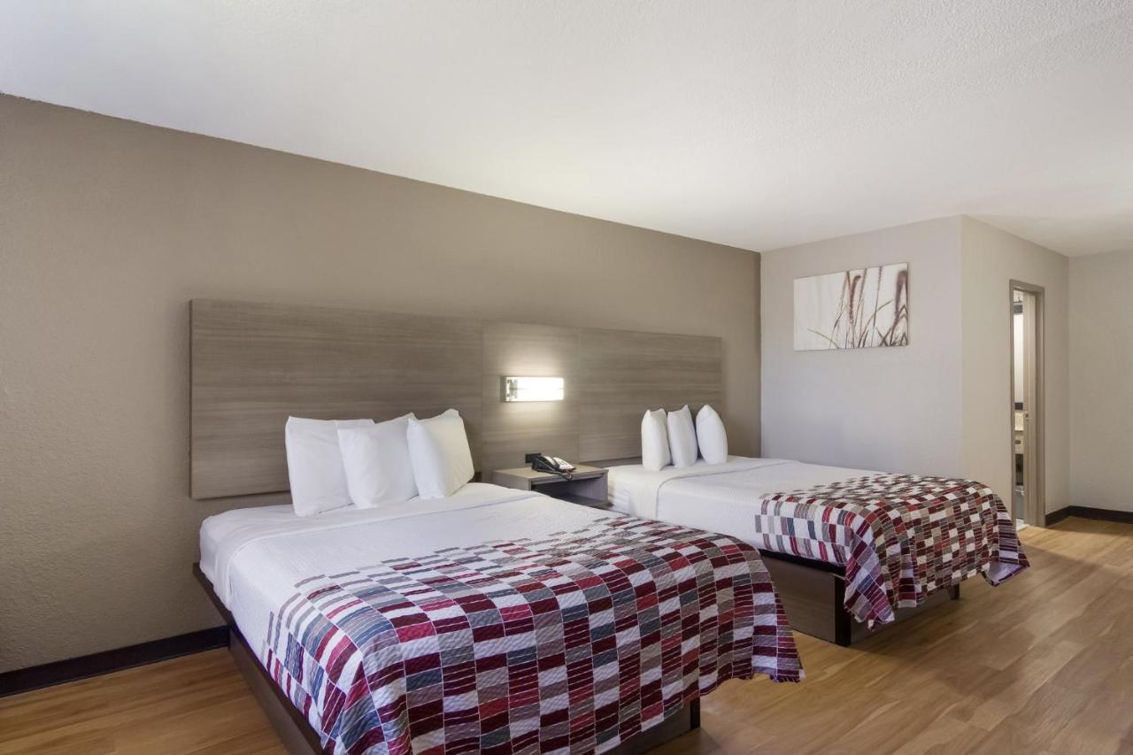 Red Roof Inn & Suites Brunswick I-95 Bagian luar foto